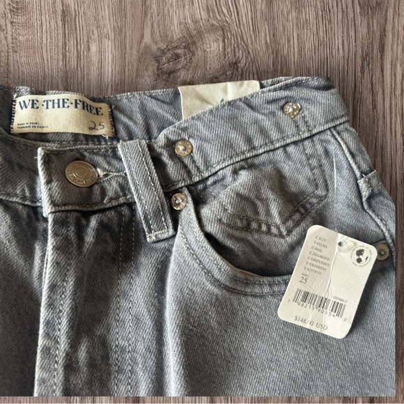 NWT Free People Eden High Slouchy Flare Jeans in Diamond - Picture 8 of 8